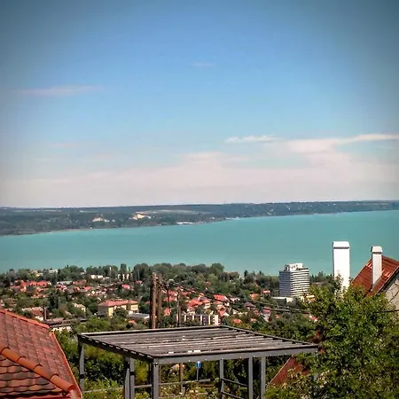 Szépkilátás 2* Balatonalmádi